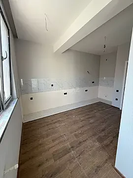 Satılır 2 otaqlı mənzil 87 m²