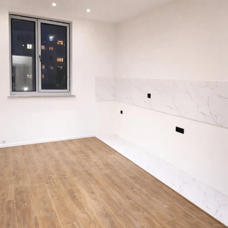 Satılır 2 otaqlı mənzil 87 m²