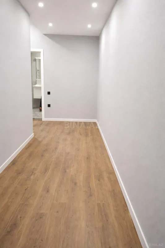 Satılır 2 otaqlı mənzil 87 m²