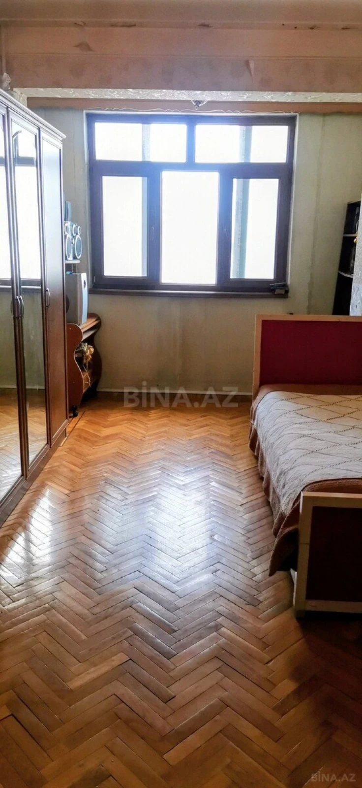 Kirayə verilir 4 otaqlı mənzil 100 m²