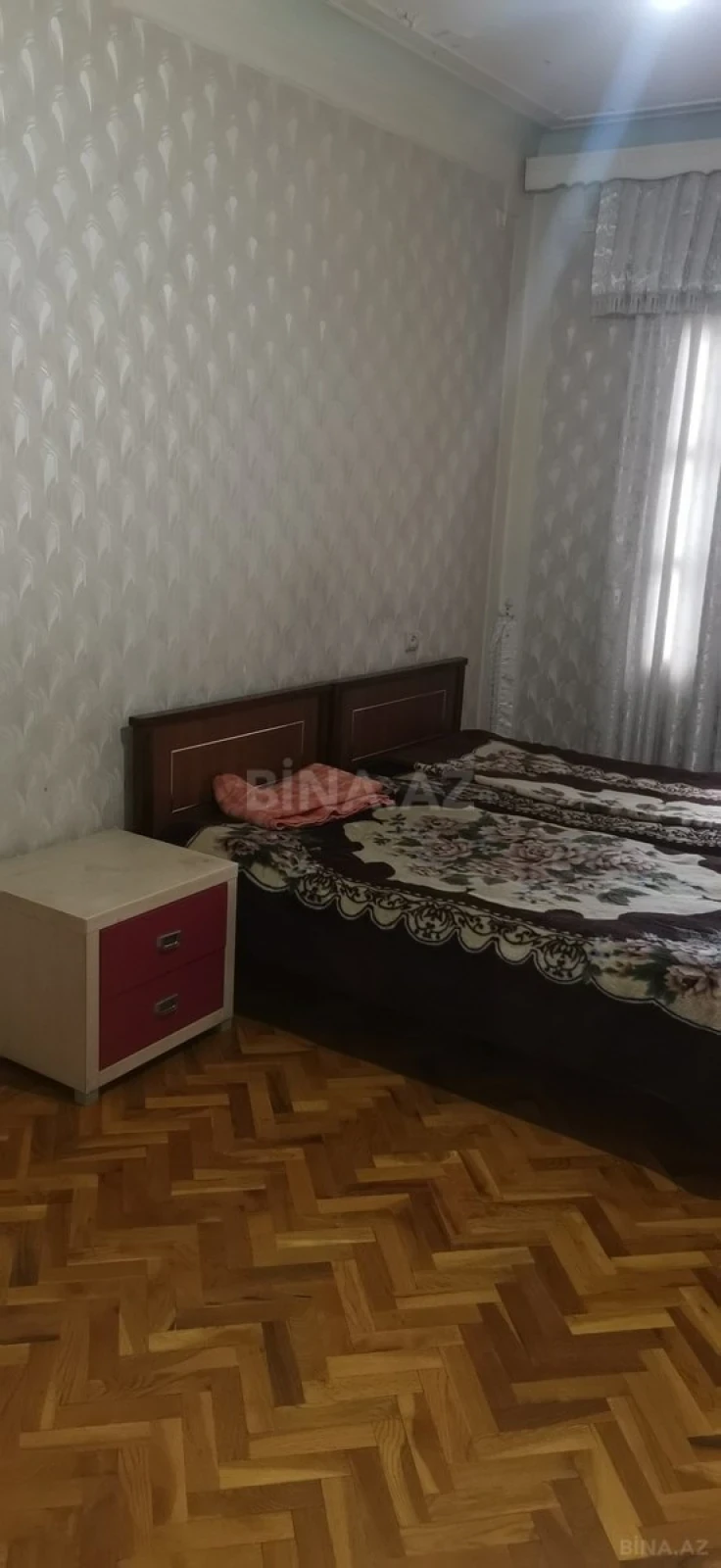 Kirayə verilir 4 otaqlı mənzil 100 m²