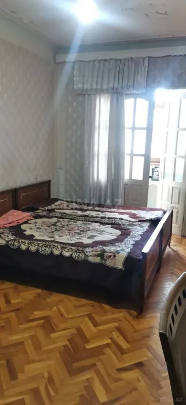 Kirayə verilir 4 otaqlı mənzil 100 m²