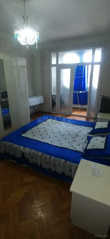 Kirayə verilir 4 otaqlı mənzil 100 m²