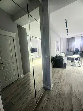Kirayə verilir 2 otaqlı mənzil 85 m²