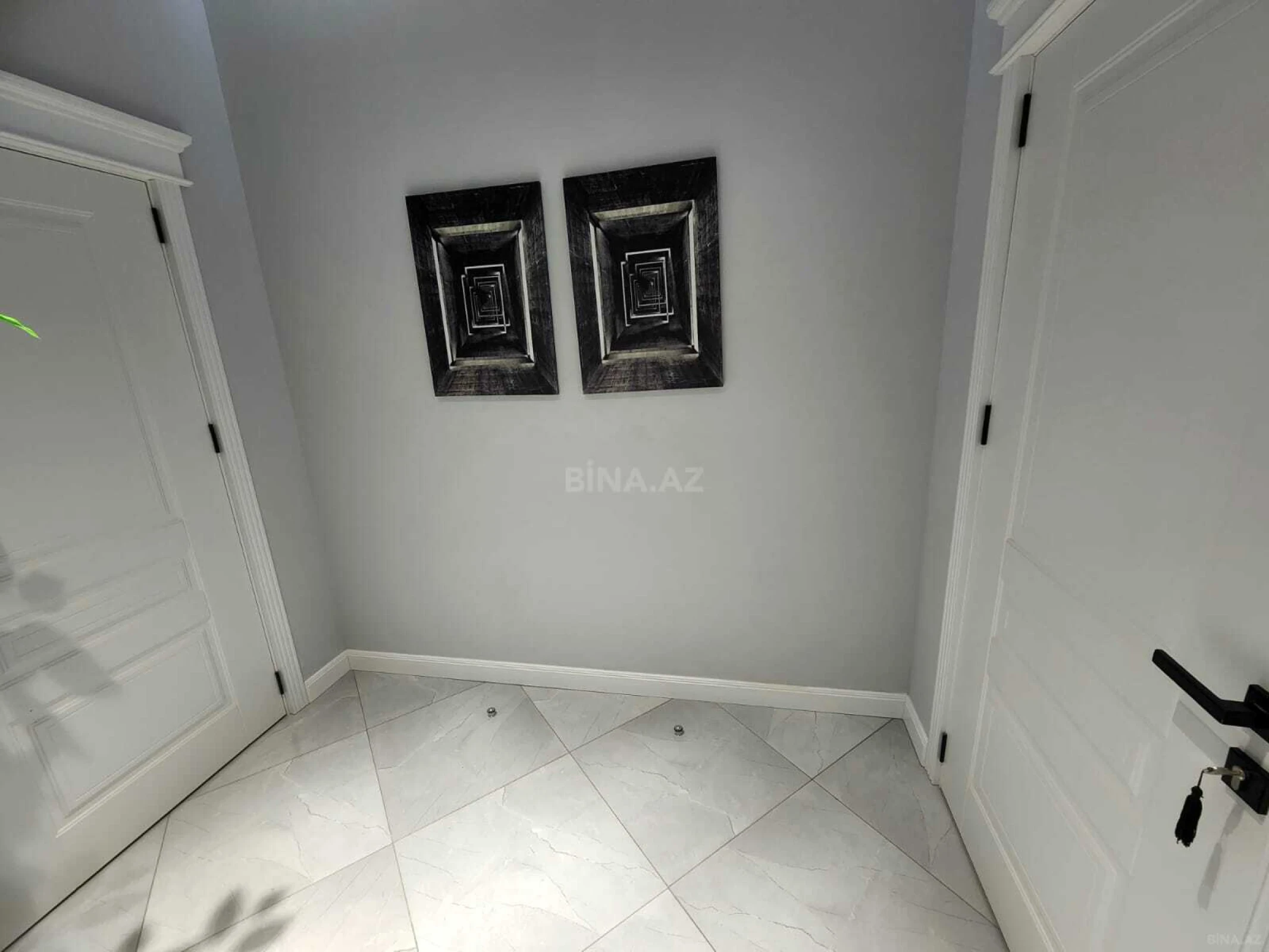 Kirayə verilir 2 otaqlı mənzil 85 m²