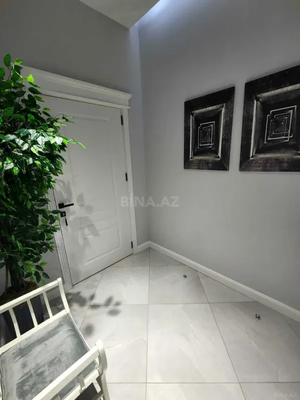 Kirayə verilir 2 otaqlı mənzil 85 m²