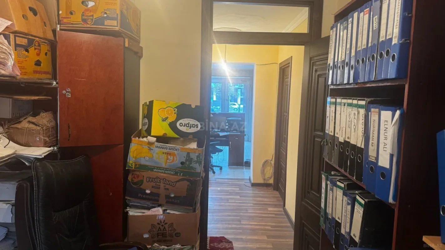 Kirayə verilir 3 otaqlı ofis 80 m²