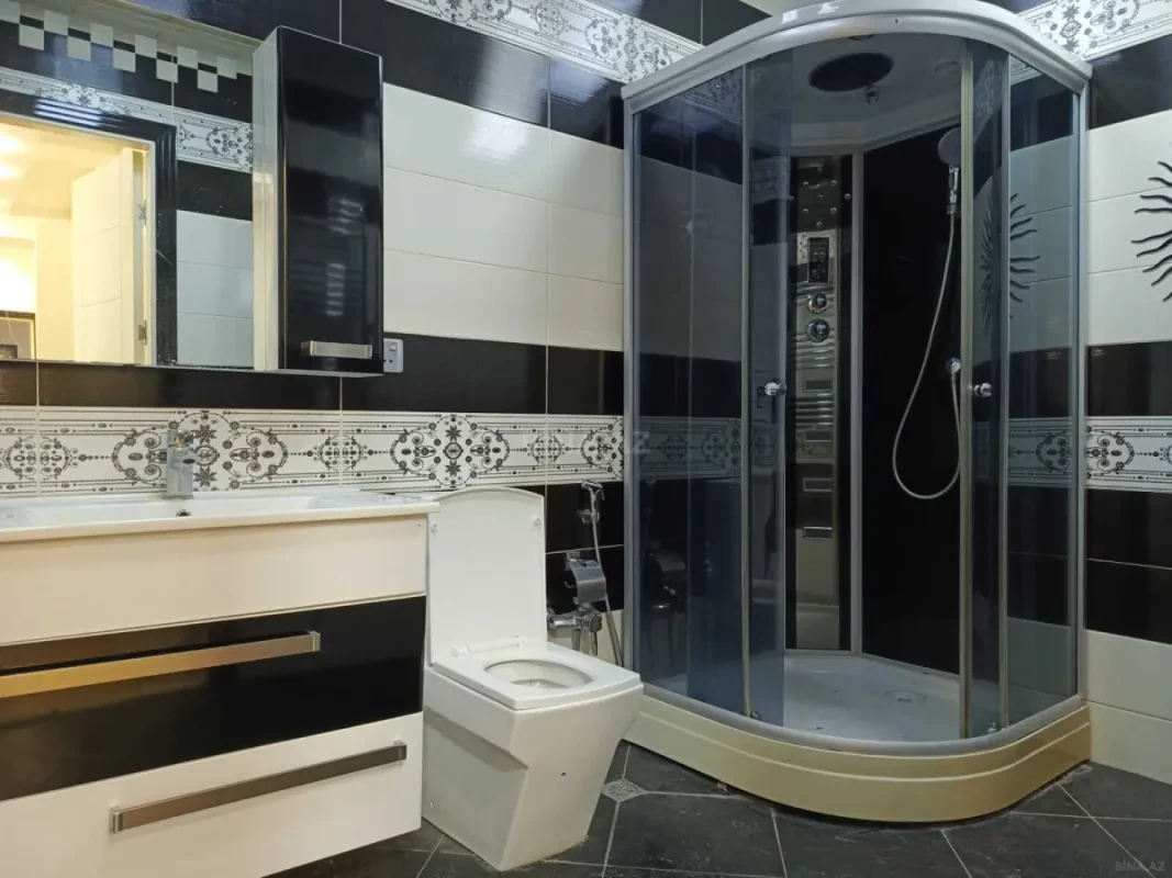 Kirayə verilir 3 otaqlı mənzil 120 m²