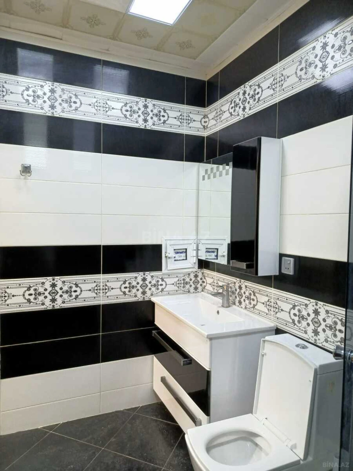 Kirayə verilir 3 otaqlı mənzil 120 m²