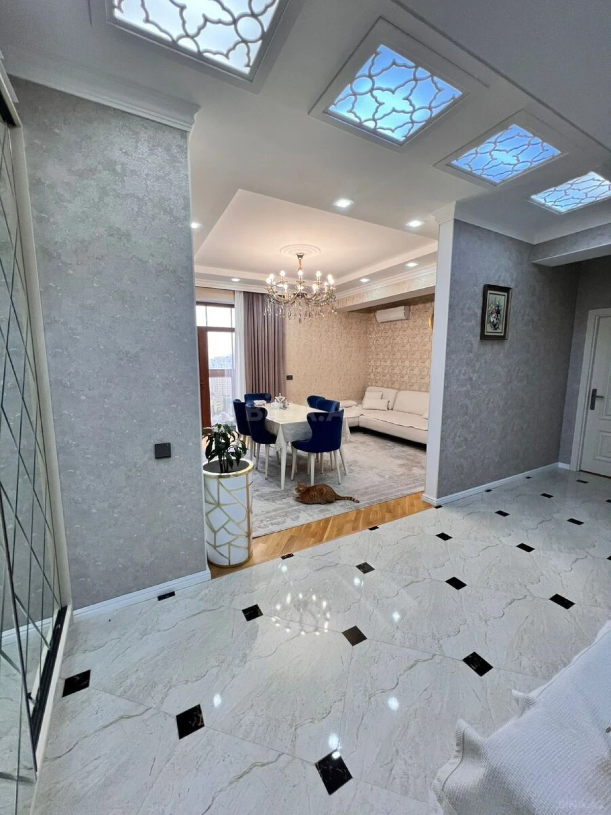 Satılır 3 otaqlı mənzil 95 m²