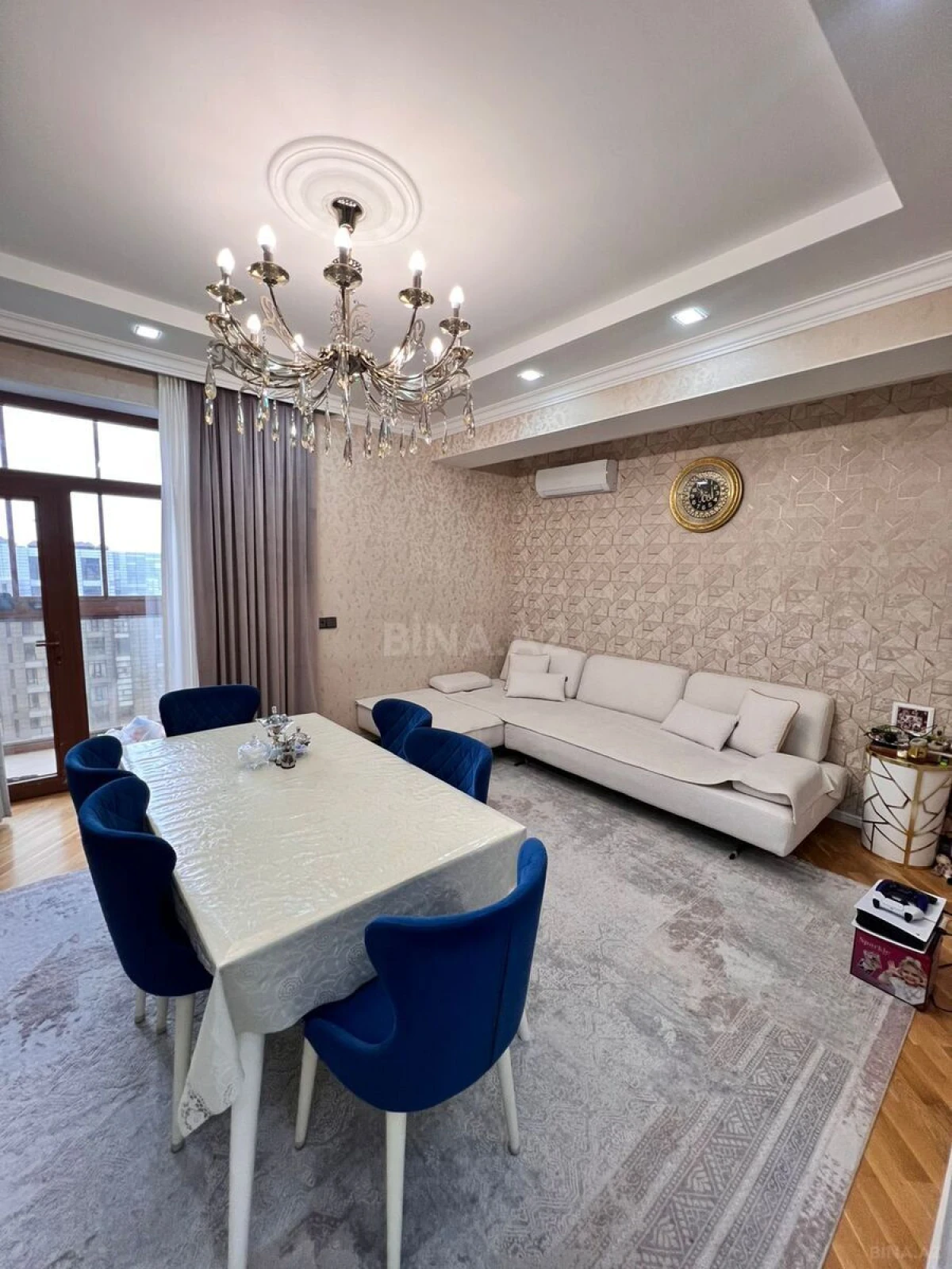 Satılır 3 otaqlı mənzil 95 m²