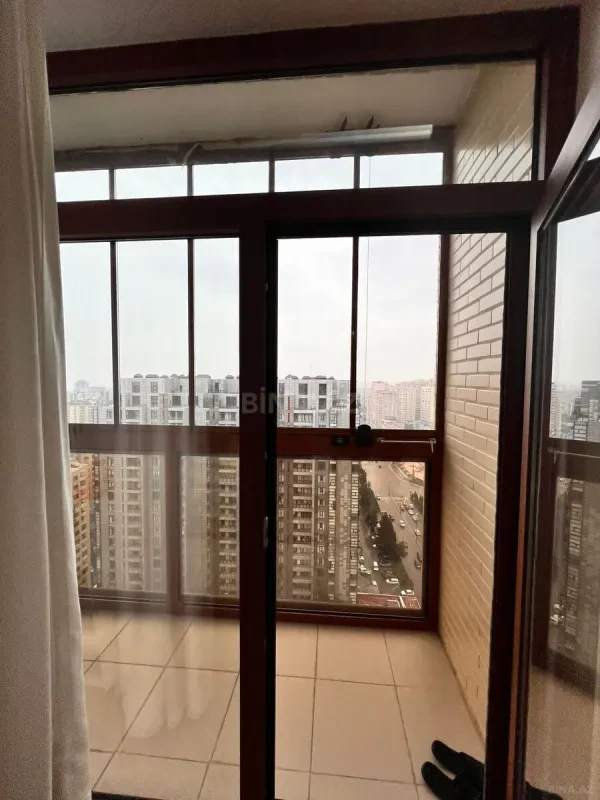 Satılır 3 otaqlı mənzil 95 m²