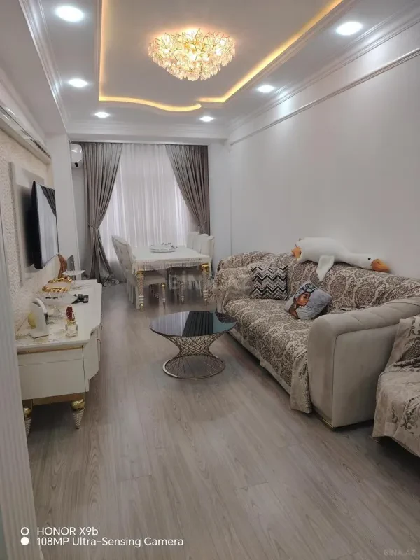 Kirayə verilir 2 otaqlı mənzil 100 m²