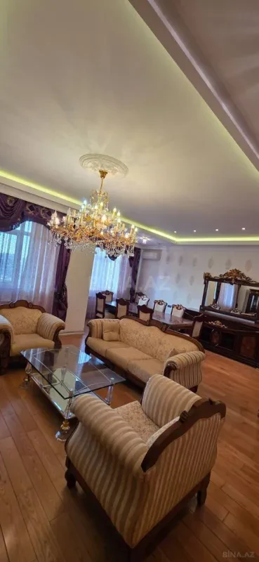 Kirayə verilir 3 otaqlı mənzil 222 m²