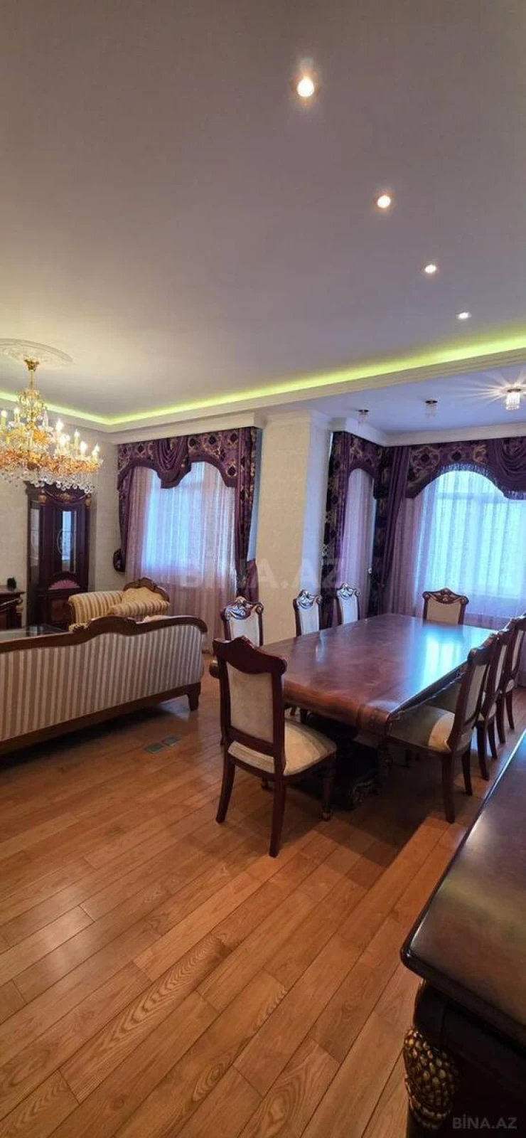 Kirayə verilir 3 otaqlı mənzil 222 m²
