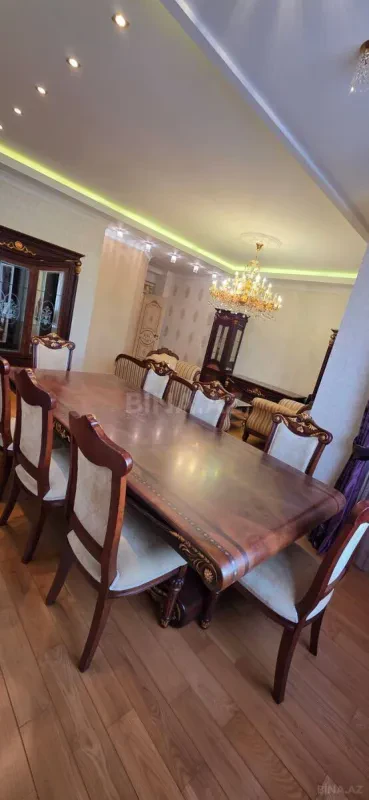 Kirayə verilir 3 otaqlı mənzil 222 m²