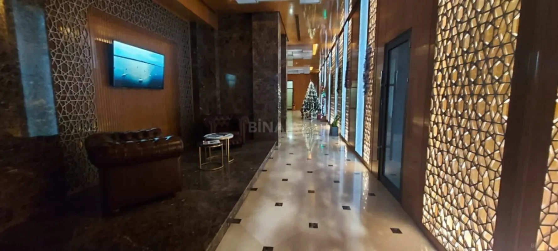 Satılır 4 otaqlı mənzil 197 m²