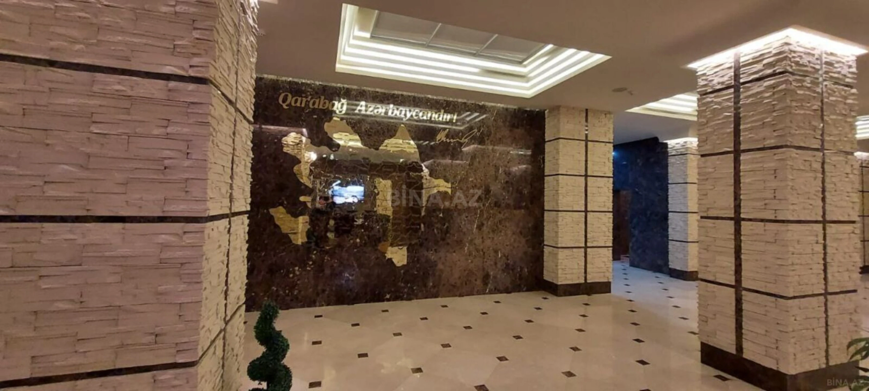 Satılır 4 otaqlı mənzil 197 m²