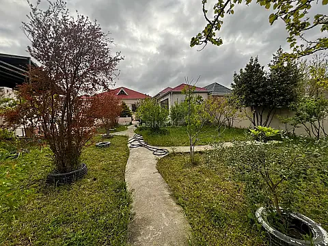 Satılır 4 otaqlı həyət evi 120 m²