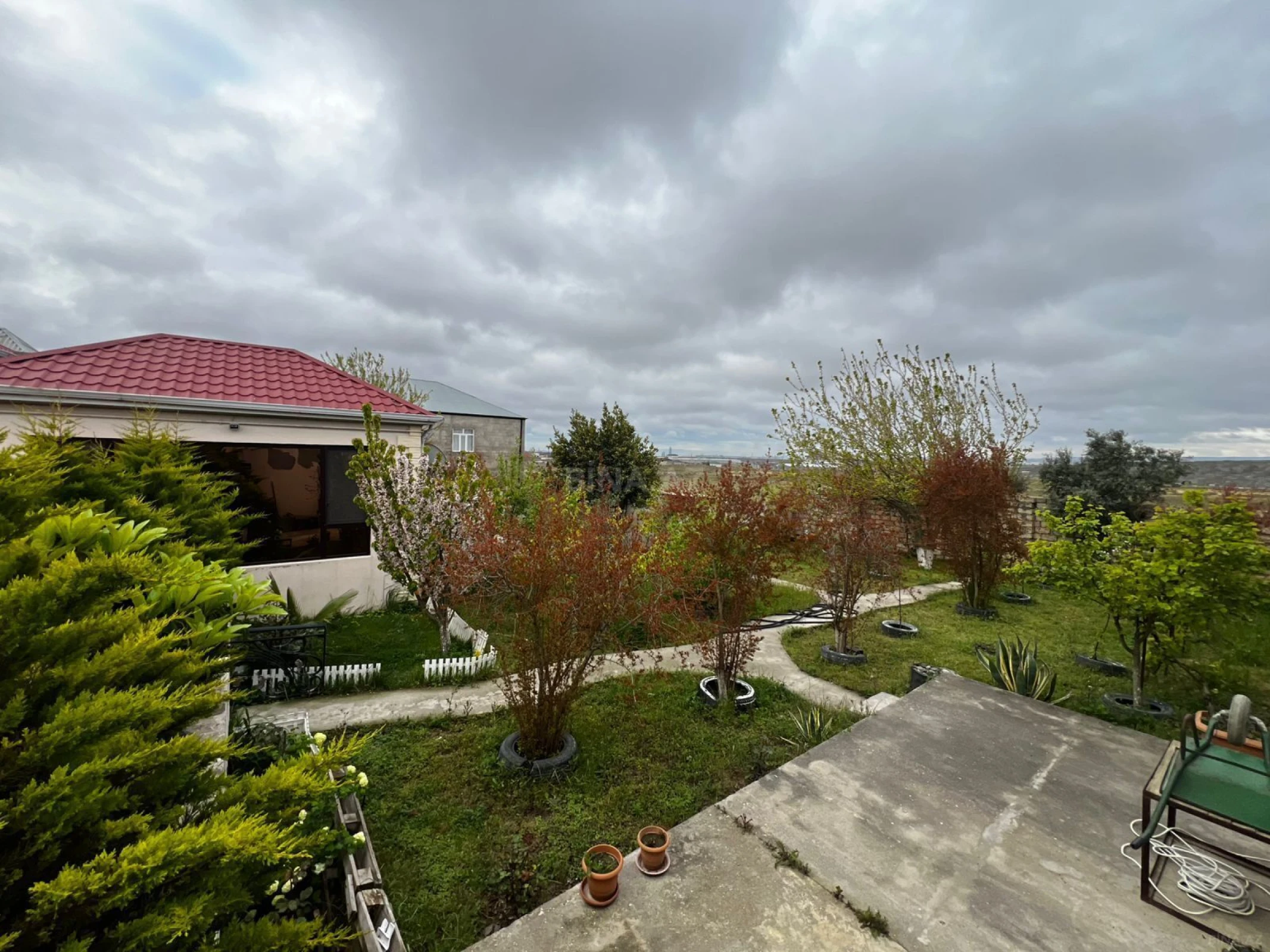 Satılır 4 otaqlı həyət evi 120 m²