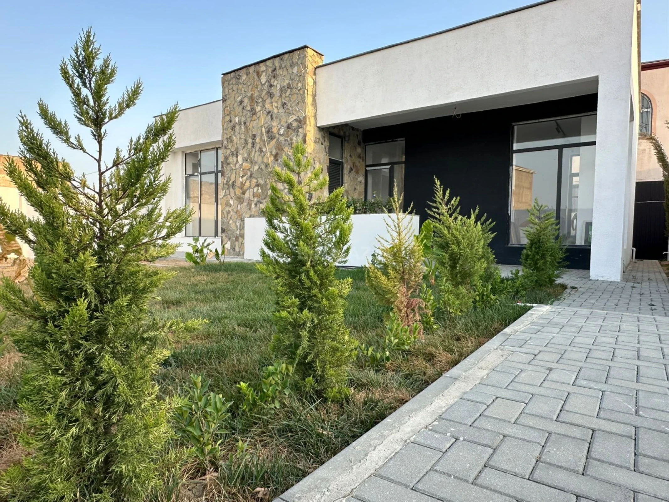 Satılır 4 otaqlı həyət evi 120 m²