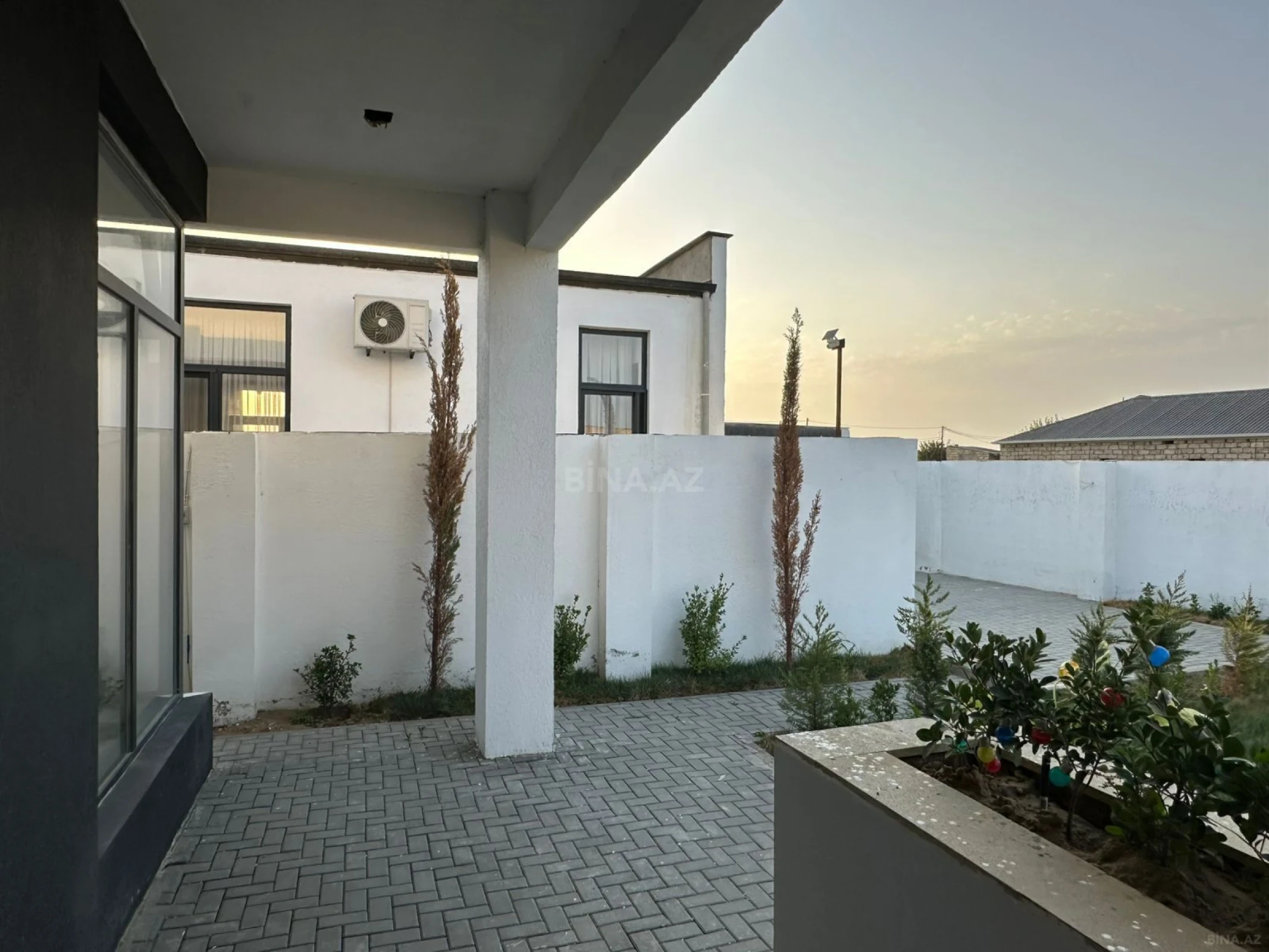 Satılır 4 otaqlı həyət evi 120 m²