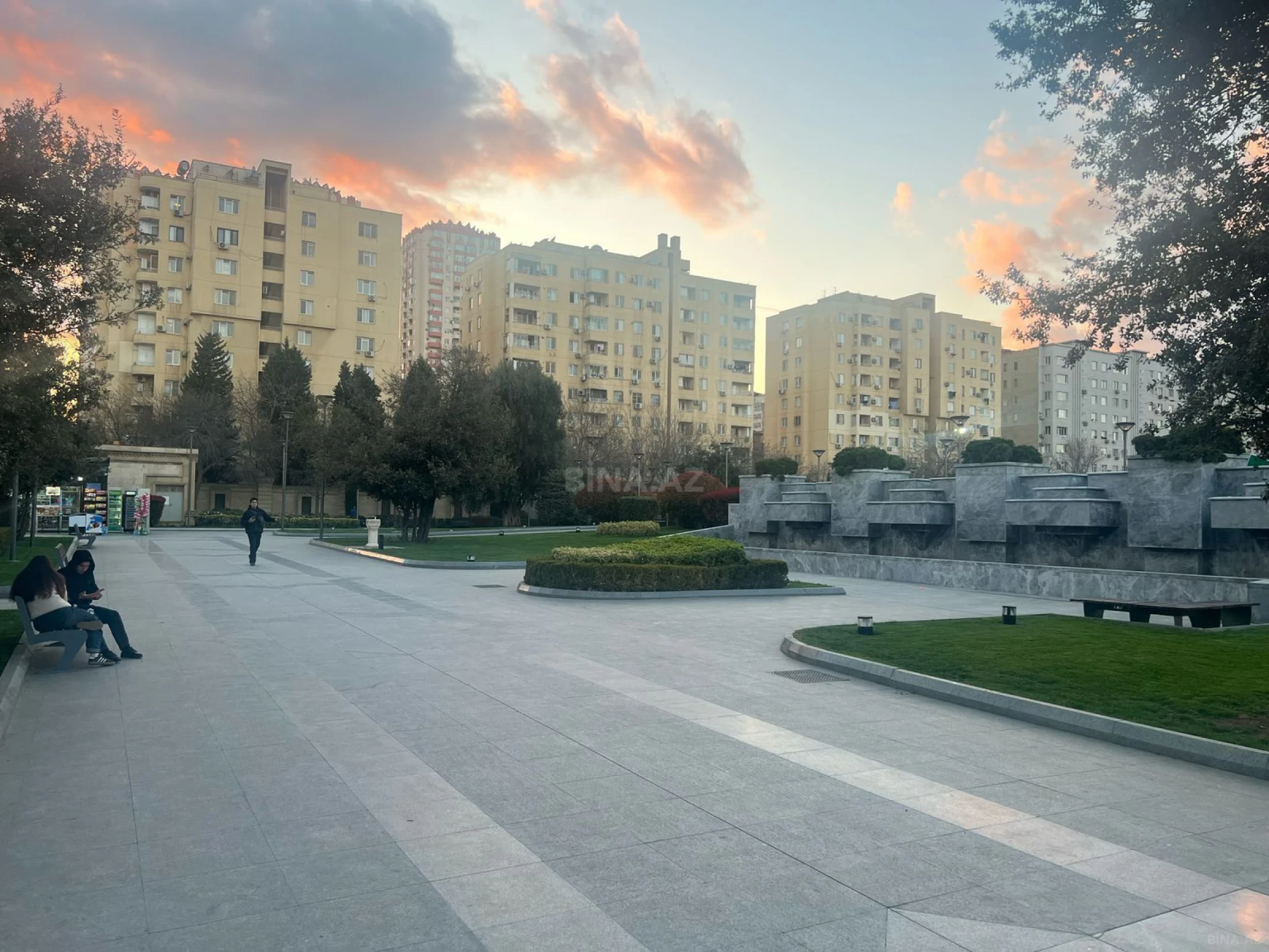 Satılır 3 otaqlı mənzil 95 m²