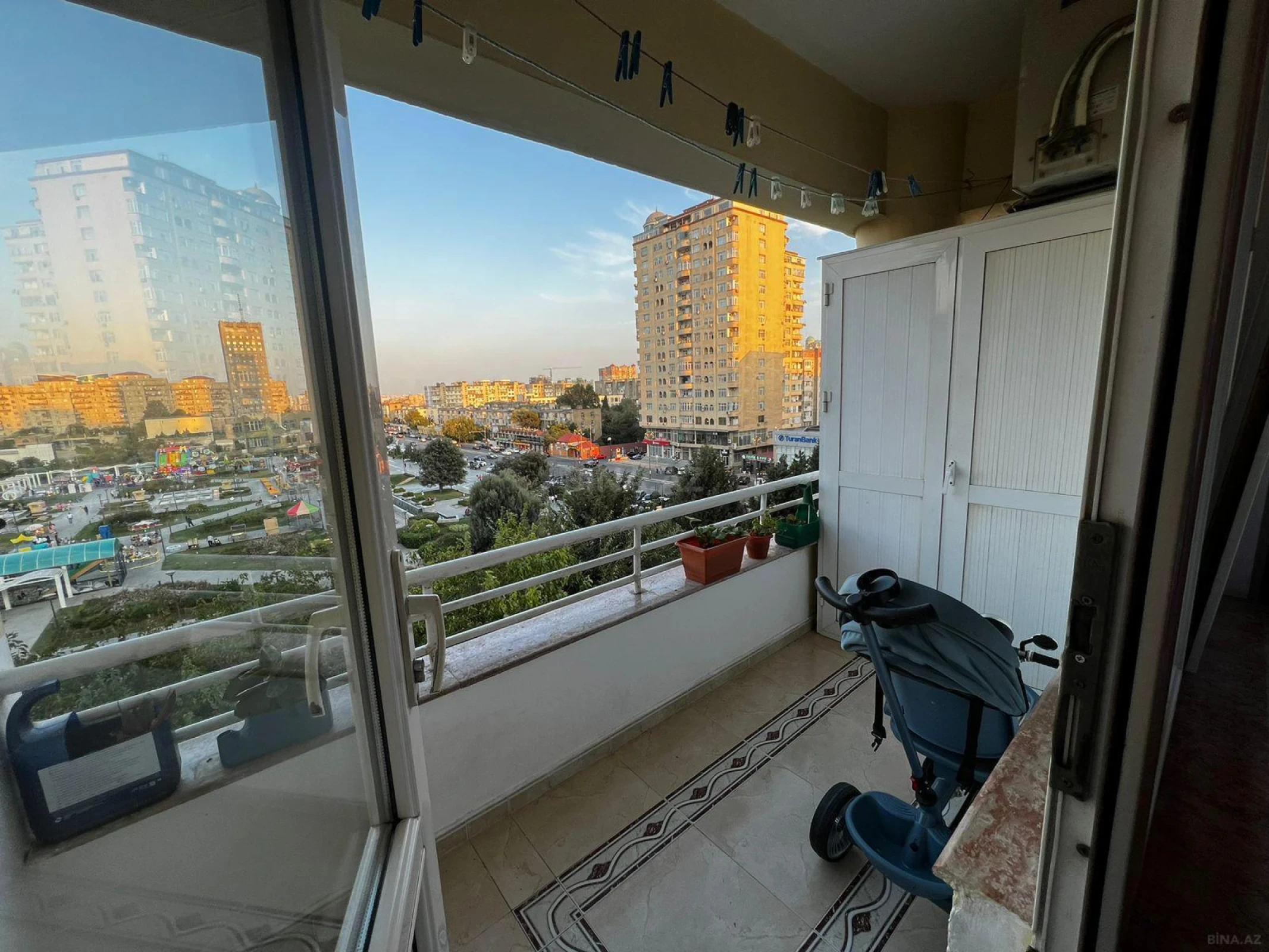 Satılır 3 otaqlı mənzil 95 m²