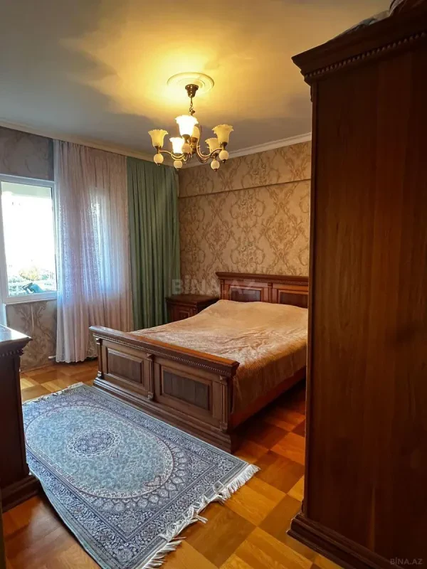 Satılır 3 otaqlı mənzil 95 m²