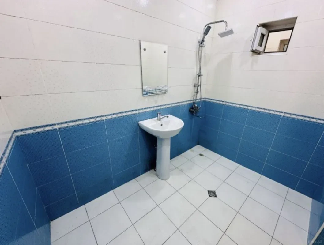 Satılır 7 otaqlı həyət evi 255 m²
