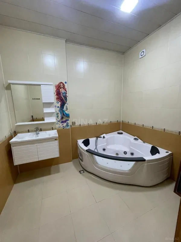 Kirayə verilir 3 otaqlı mənzil 140 m²