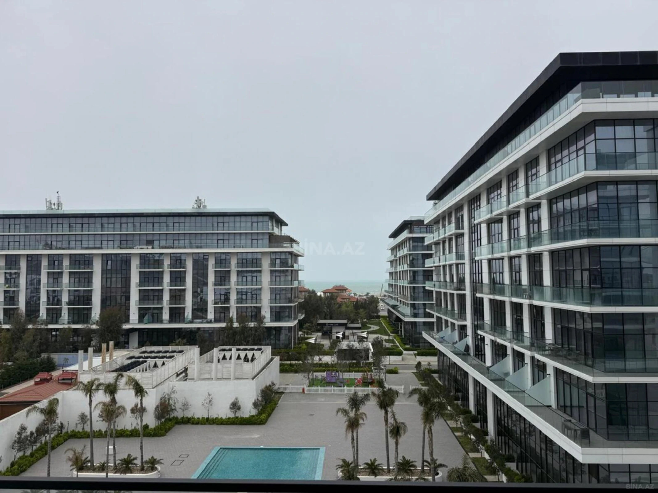 Satılır 2 otaqlı mənzil 73.6 m²