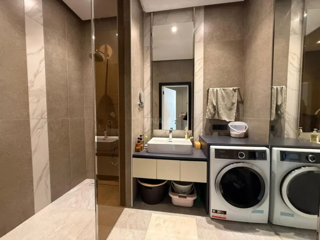 Satılır 2 otaqlı mənzil 73.6 m²