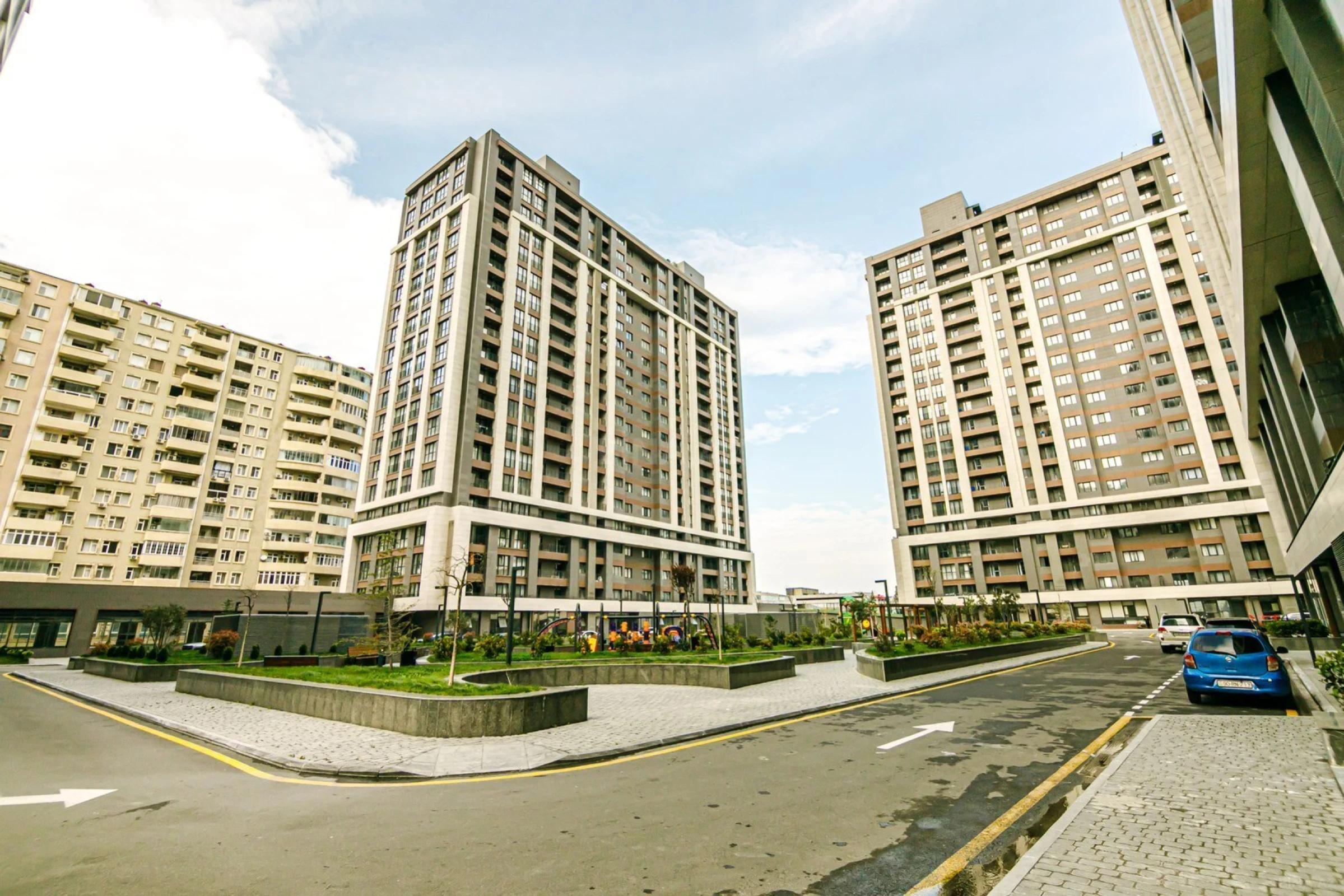 Kirayə verilir 2 otaqlı mənzil 98 m²