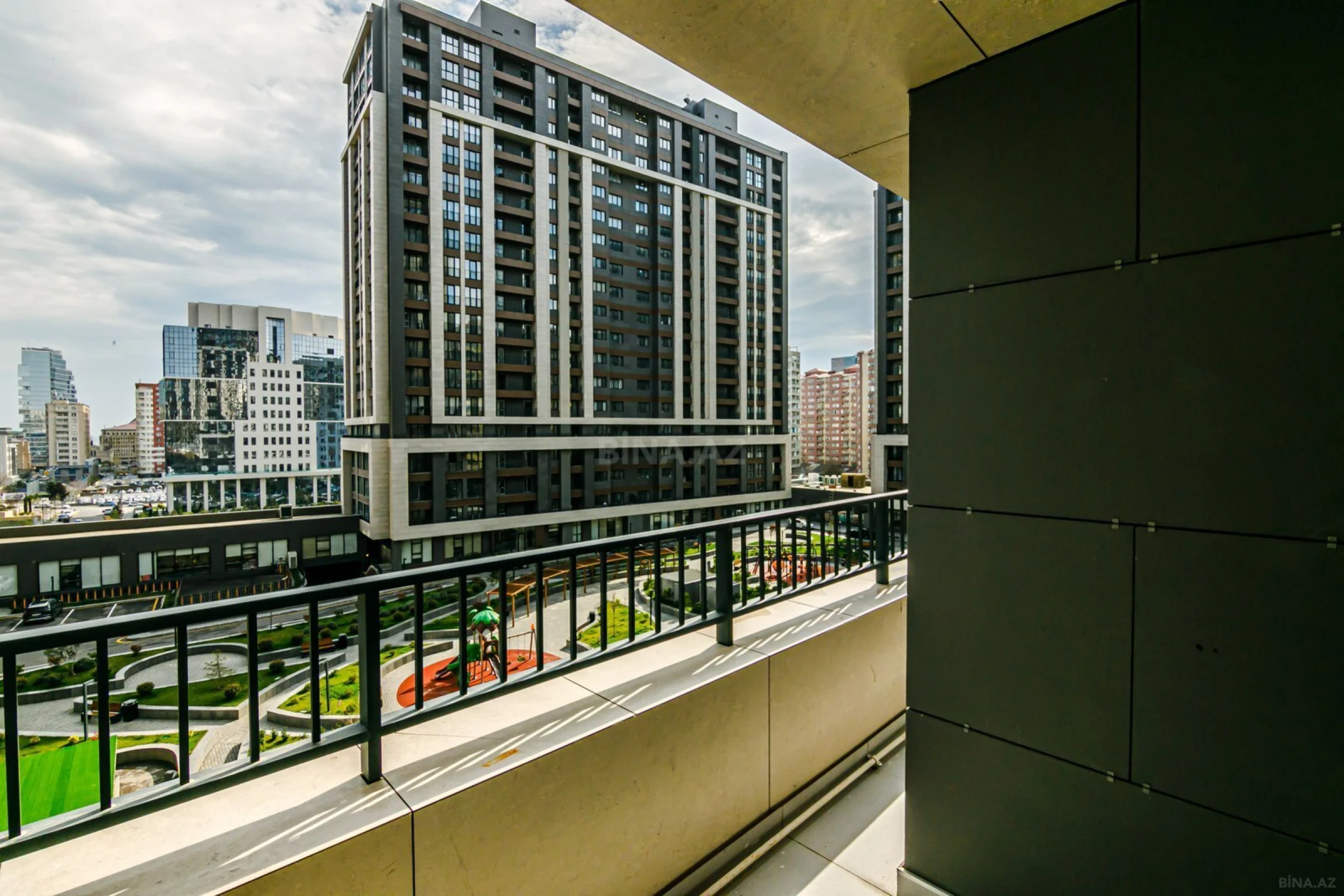 Kirayə verilir 2 otaqlı mənzil 98 m²