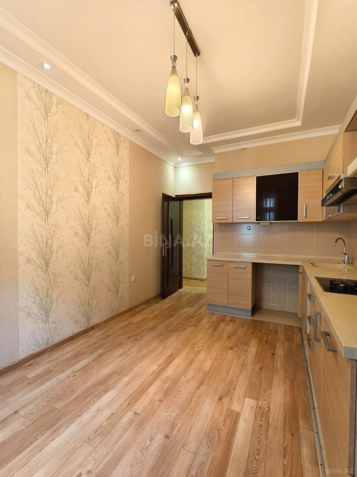 Satılır 3 otaqlı mənzil 112 m²