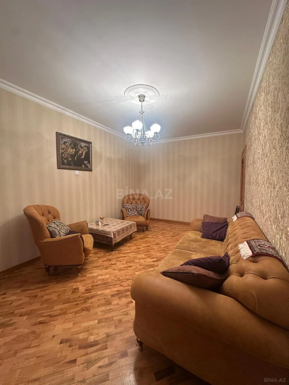 Satılır 4 otaqlı mənzil 90 m²