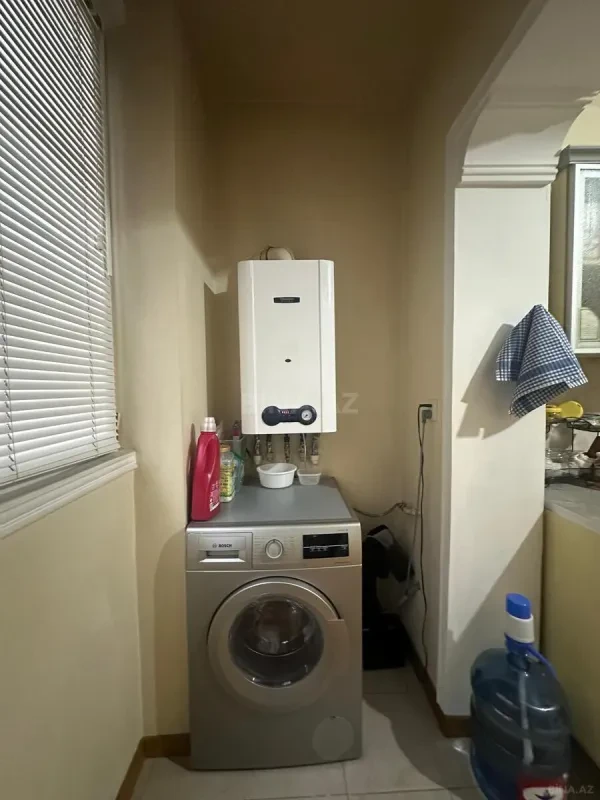Satılır 4 otaqlı mənzil 90 m²