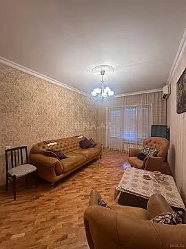 Satılır 4 otaqlı mənzil 90 m²