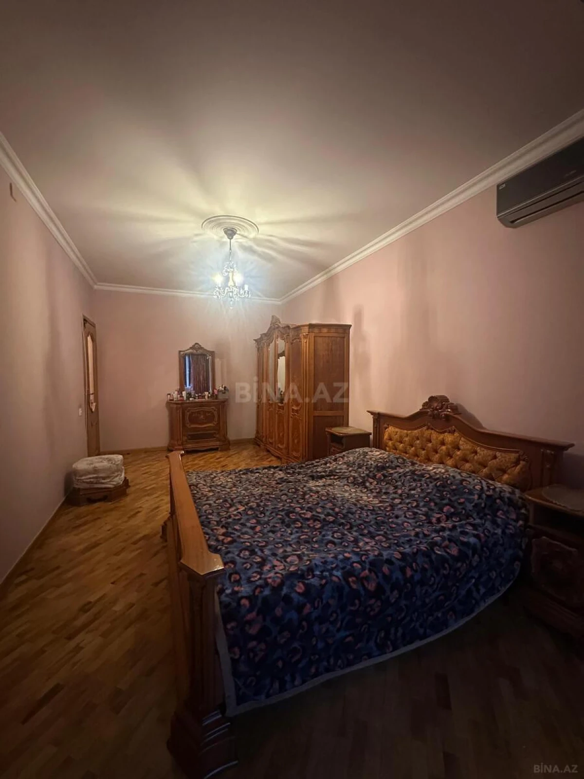 Satılır 4 otaqlı mənzil 90 m²