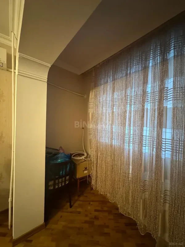 Satılır 4 otaqlı mənzil 90 m²