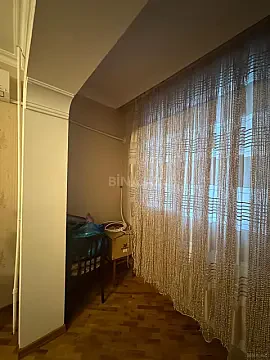 Satılır 4 otaqlı mənzil 90 m²