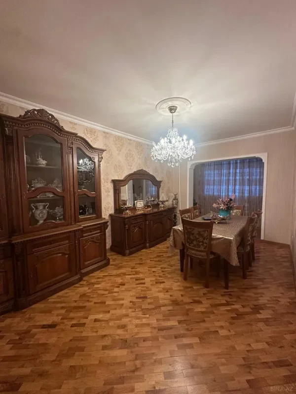 Satılır 4 otaqlı mənzil 90 m²