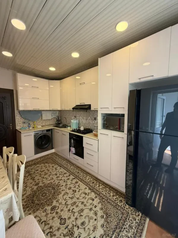 Satılır 2 otaqlı mənzil 73 m²