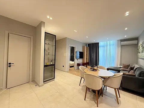 Satılır 2 otaqlı mənzil 87 m²