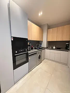 Satılır 2 otaqlı mənzil 87 m²