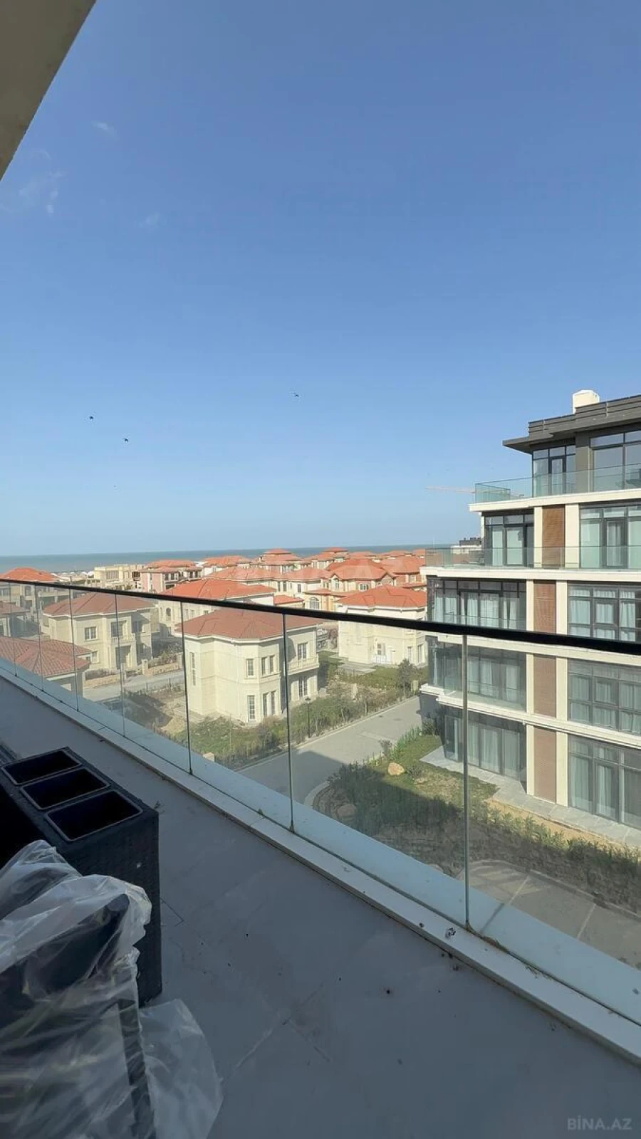 Satılır 2 otaqlı mənzil 87 m²