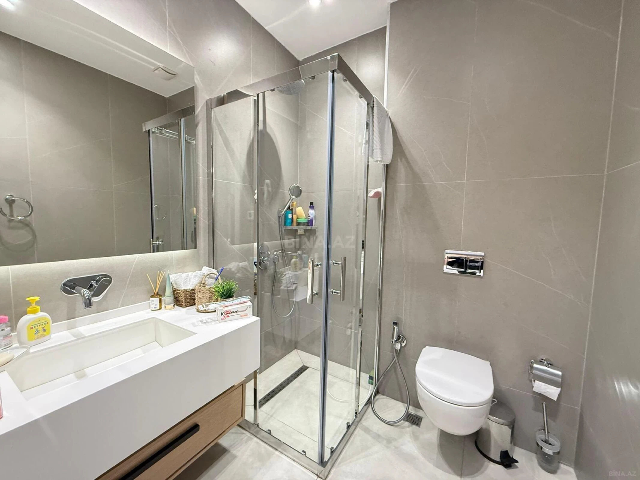 Satılır 2 otaqlı mənzil 87 m²