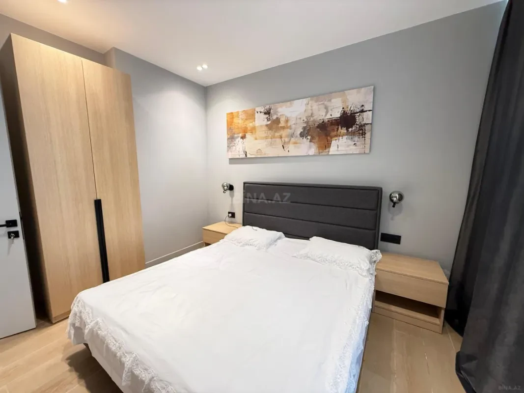 Satılır 2 otaqlı mənzil 87 m²