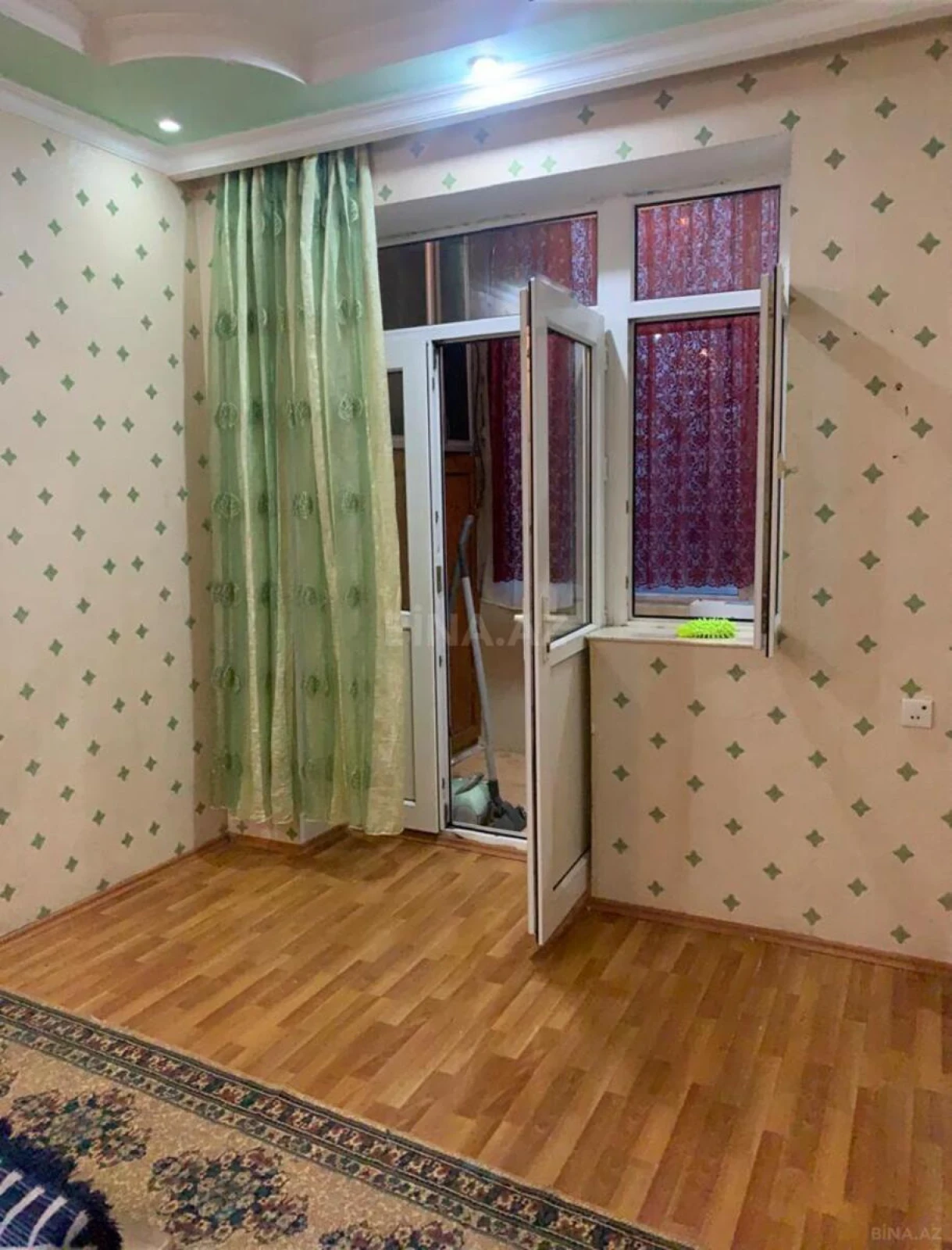 Kirayə verilir 2 otaqlı mənzil 60 m²